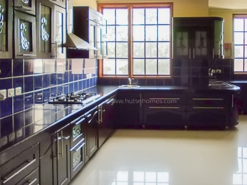 5 BHK Farm House For Rent in Dlf Chattarpur Farms