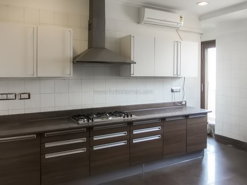 4 BHK Flat For Rent in Vasant Vihar
