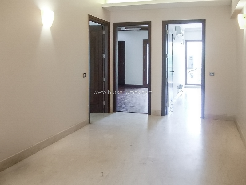 4 BHK Flat For Rent in Vasant Vihar