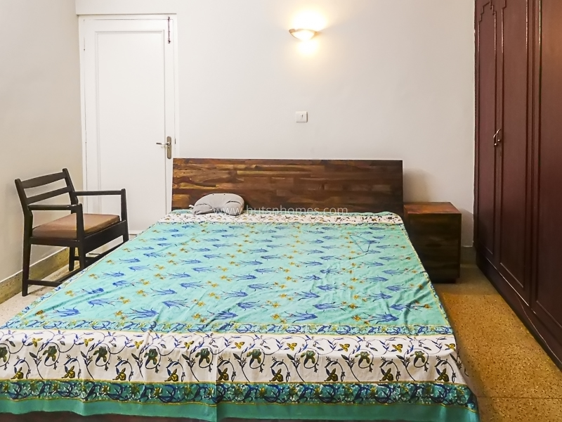 2 BHK Flat For Rent in Defence Colony