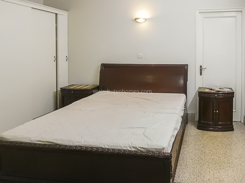 2 BHK Flat For Rent in Defence Colony