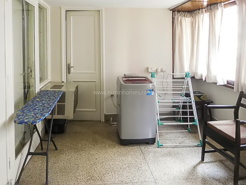 2 BHK Flat For Rent in Defence Colony