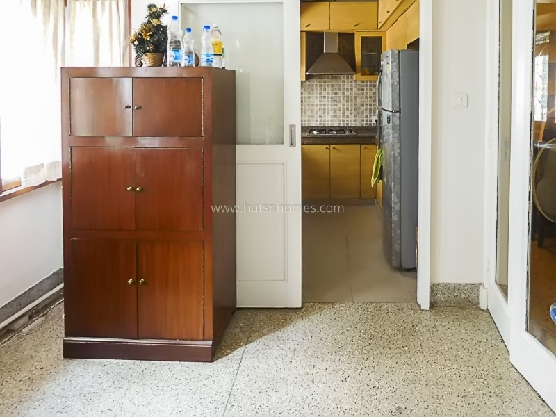 2 BHK Flat For Rent in Defence Colony