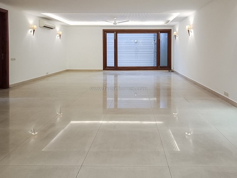 3 BHK Duplex For Rent in West End Colony