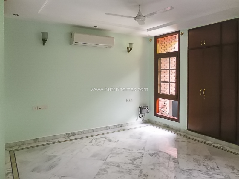 3 BHK Flat For Rent in Vasant Vihar