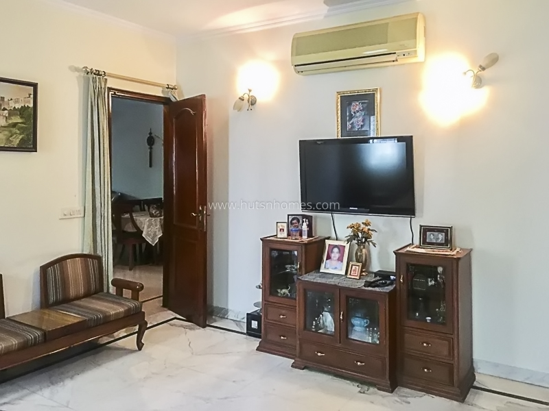 3 BHK Flat For Rent in Vasant Vihar