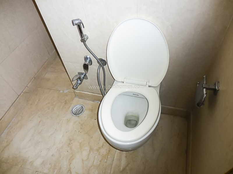 3 BHK Flat For Rent in Defence Colony