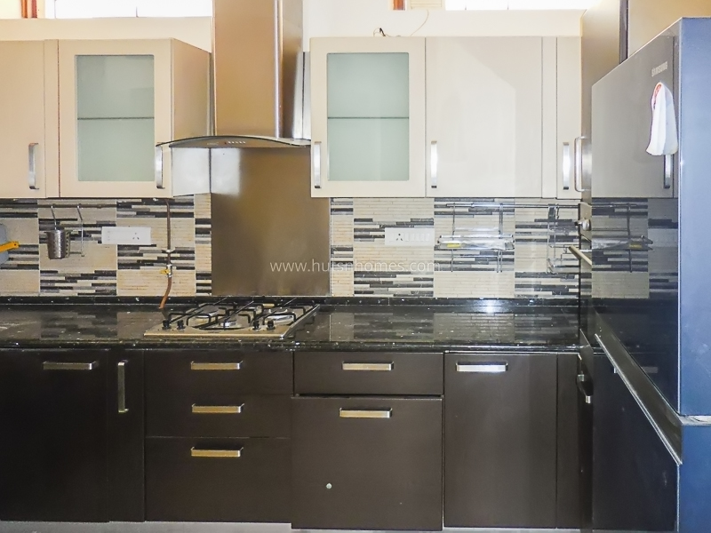 3 BHK Flat For Rent in Defence Colony