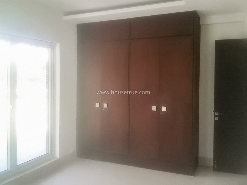 3 BHK Farm House For Rent in Chattarpur