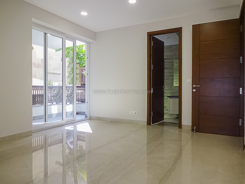 3 BHK Flat For Rent in Neeti Bagh