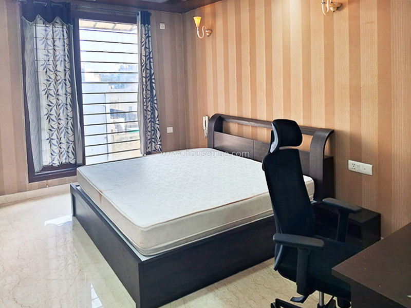 3 BHK Flat For Rent in Defence Colony
