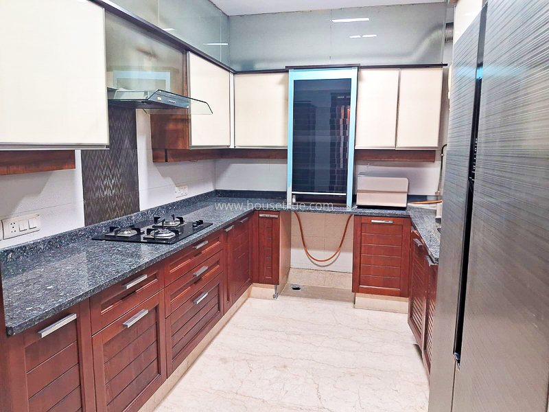 3 BHK Flat For Rent in Defence Colony