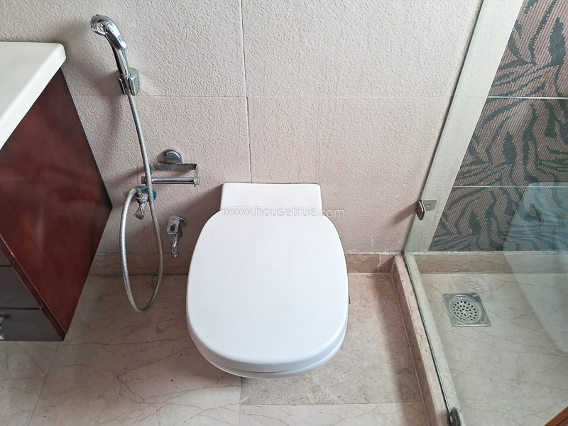 3 BHK Flat For Rent in Defence Colony