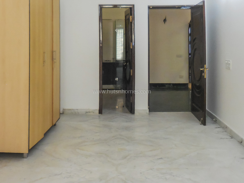 6 BHK Farm House For Rent in Vasant Kunj
