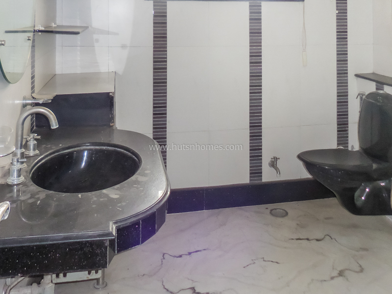 6 BHK Farm House For Rent in Vasant Kunj
