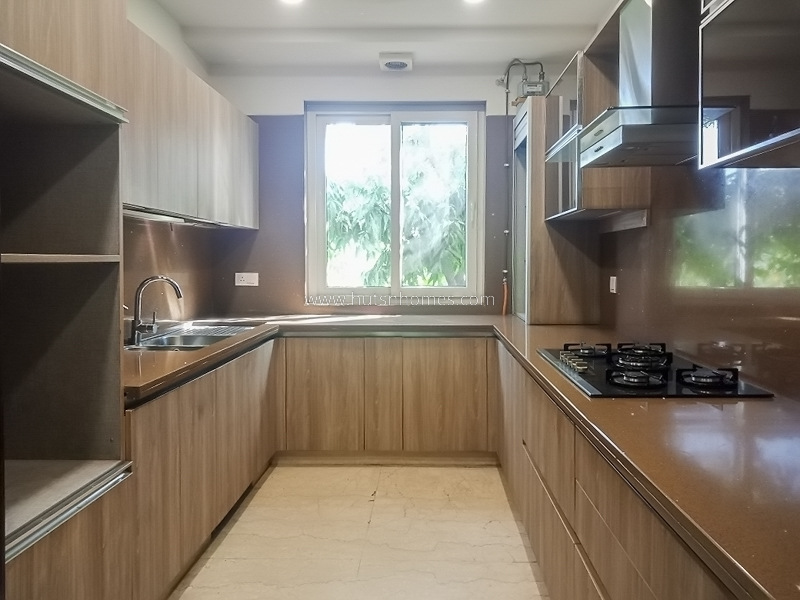 4 BHK Flat For Rent in Vasant Vihar