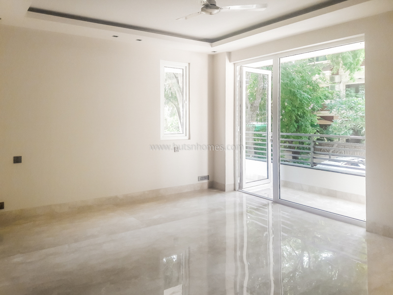 4 BHK Duplex For Rent in Vasant Vihar