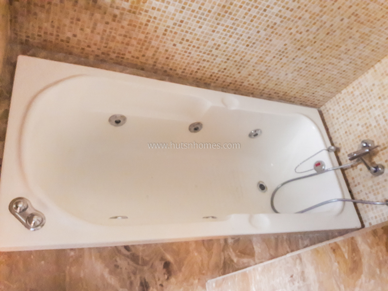 4 BHK Builder Floor For Rent in Vasant Vihar