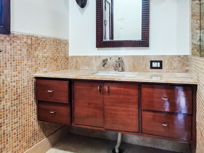 4 BHK Builder Floor For Rent in Vasant Vihar