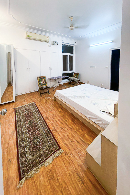 3 BHK Flat For Rent in Vasant Vihar