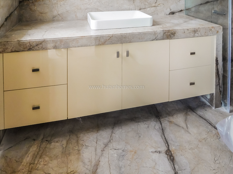 4 BHK Flat For Rent in Vasant Vihar