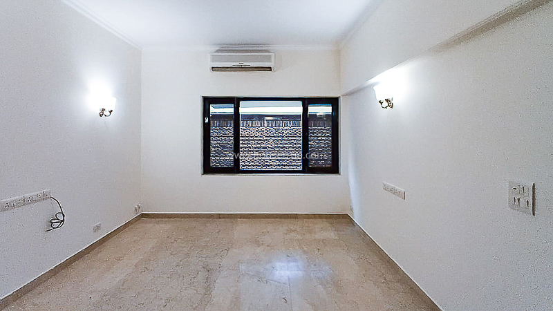 5 BHK House For Rent in West End Colony