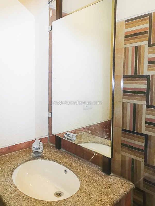 4 BHK House For Rent in West End Colony