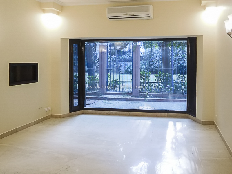 4 BHK House For Rent in West End Colony