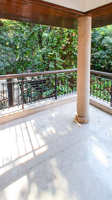 5 BHK House For Rent in West End Colony