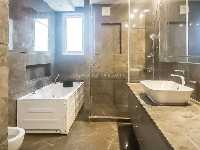 4 BHK Flat For Rent in Neeti Bagh