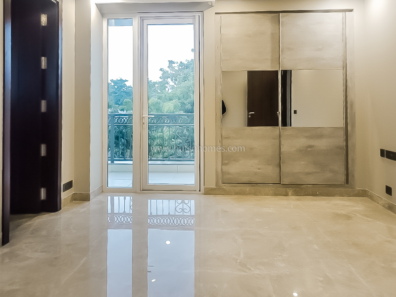 4 BHK Flat For Rent in Neeti Bagh