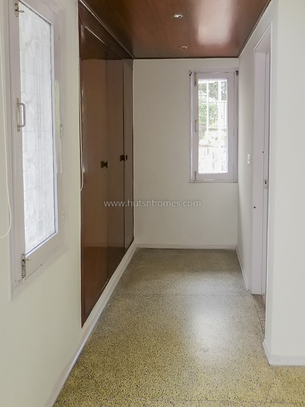 3 BHK Flat For Rent in West End Colony