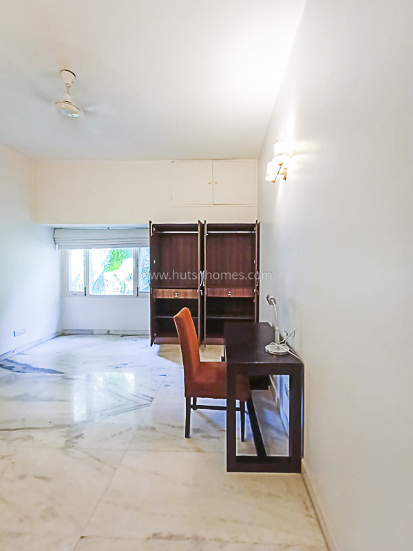 3 BHK Flat For Rent in Defence Colony