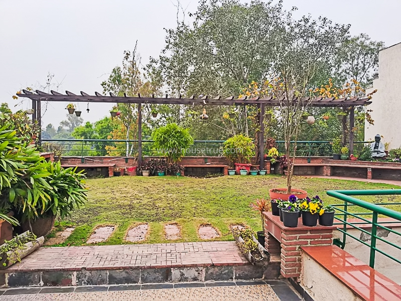 3 BHK Flat For Rent in Neeti Bagh