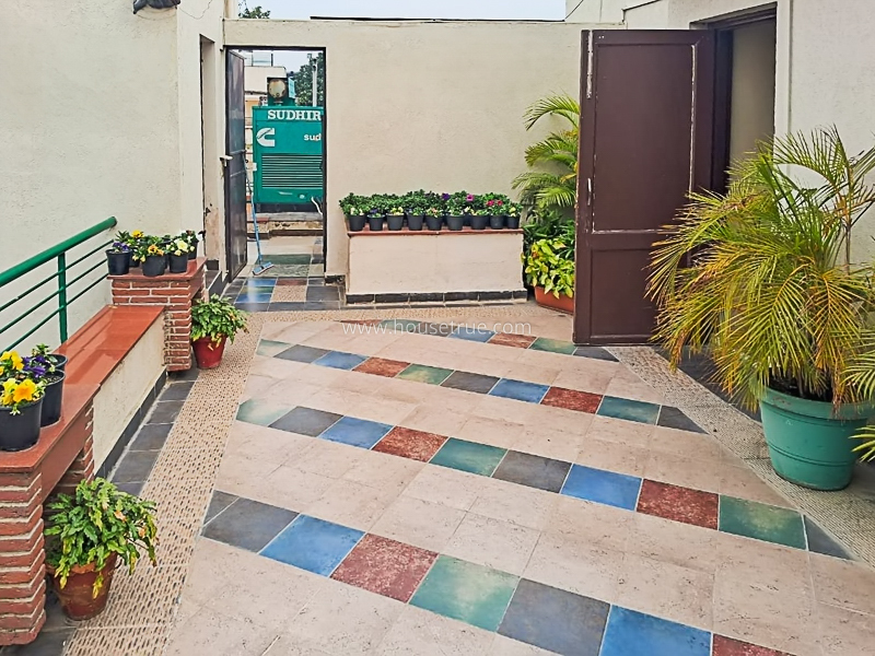 3 BHK Flat For Rent in Neeti Bagh