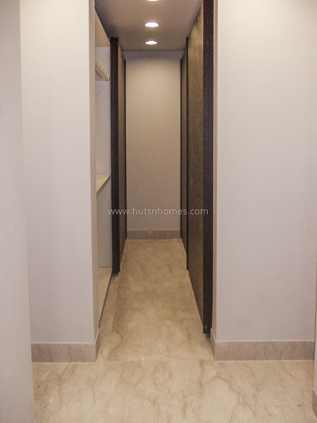 4 BHK Flat For Rent in Anand Niketan