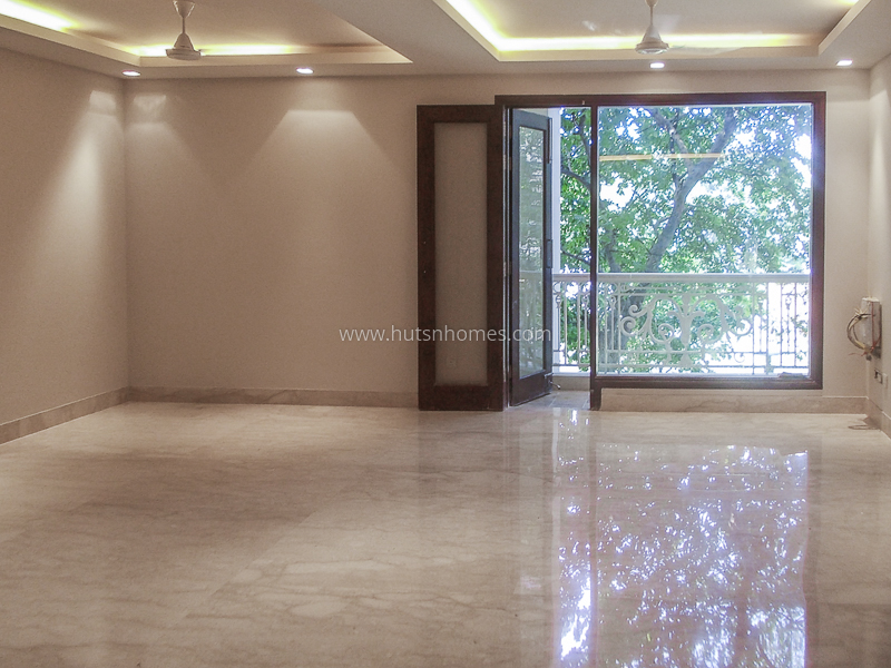 4 BHK Flat For Rent in Anand Niketan