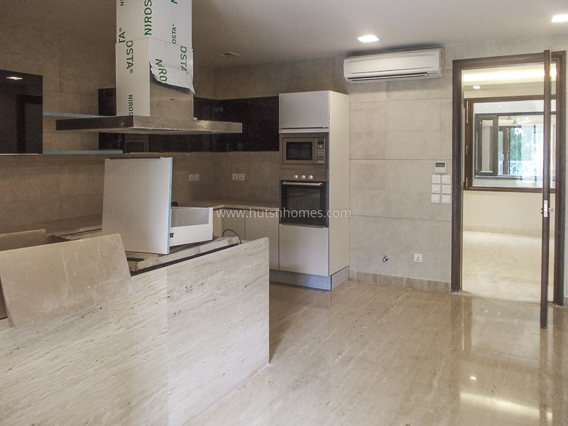 4 BHK Flat For Rent in Anand Niketan