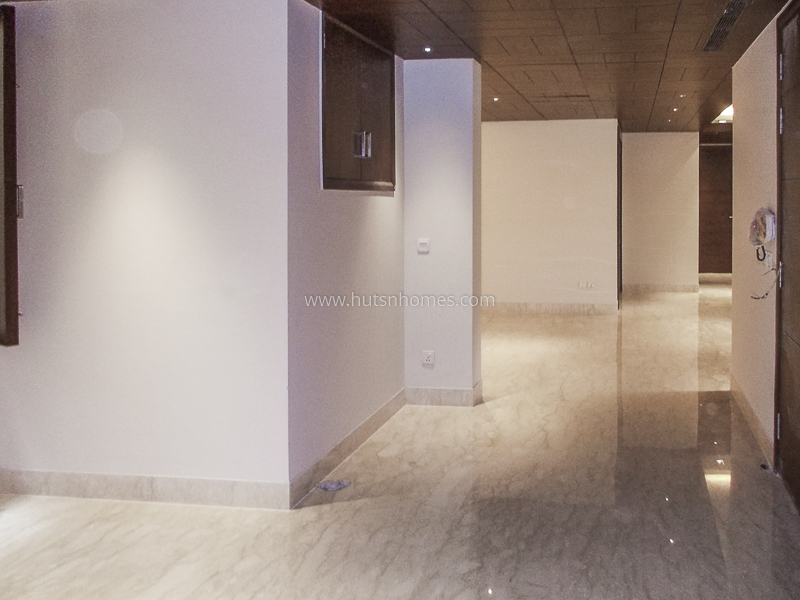 4 BHK Flat For Rent in Anand Niketan