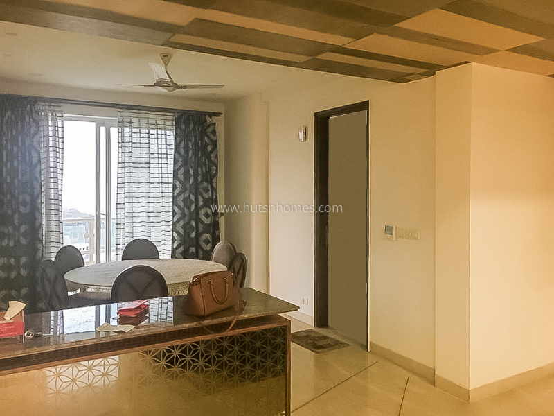 4 BHK Condo For Rent in Golf Course Road