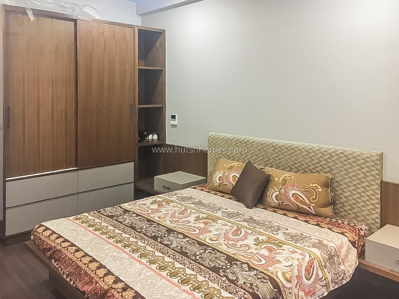4 BHK Condo For Rent in Golf Course Road