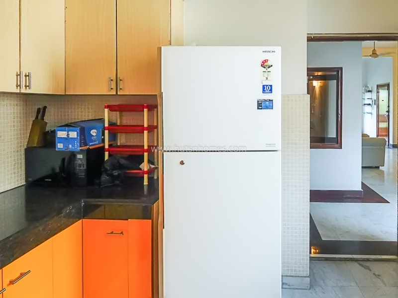 3 BHK Flat For Rent in Nizamuddin East