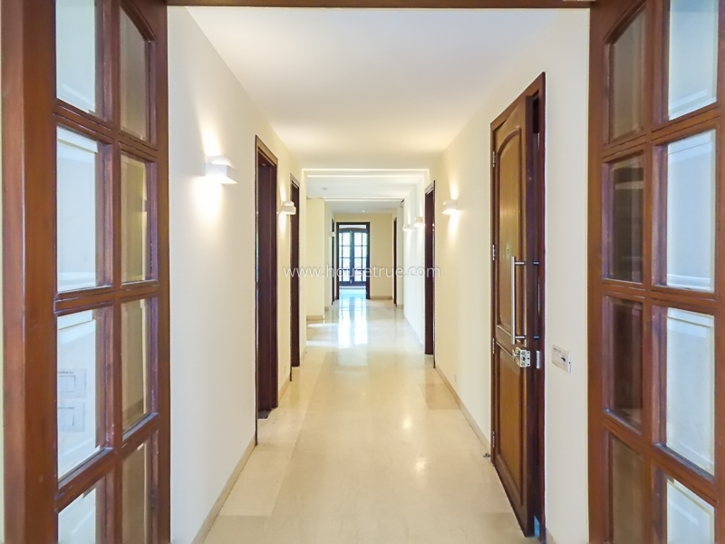 4 BHK Builder Floor For Rent in Anand Niketan