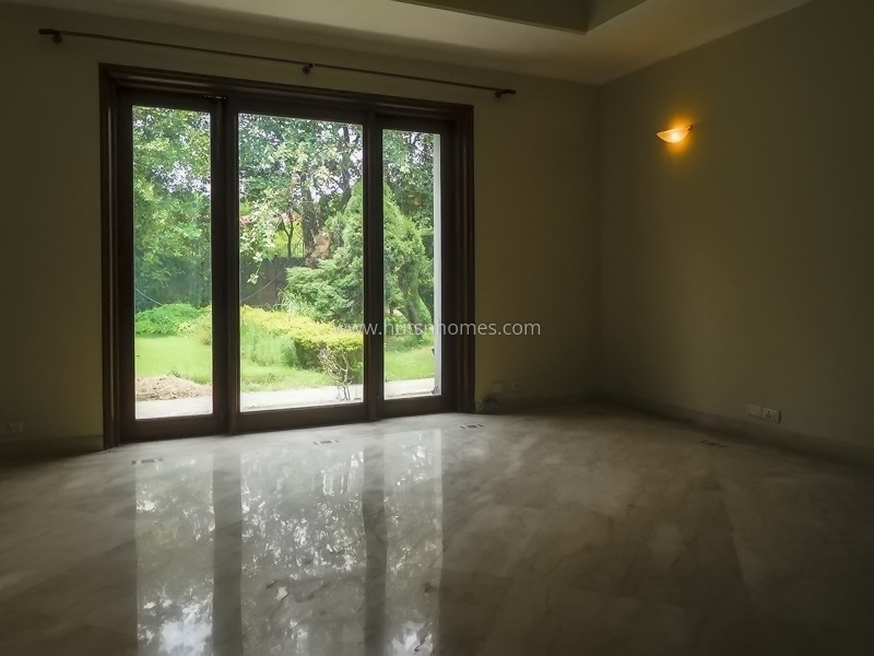 6 BHK Farm House For Sale in Westend Greens