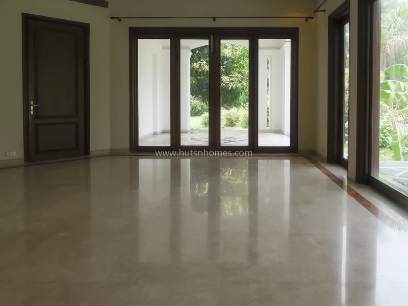 6 BHK Farm House For Sale in Westend Greens