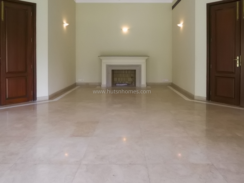 6 BHK Farm House For Sale in Westend Greens