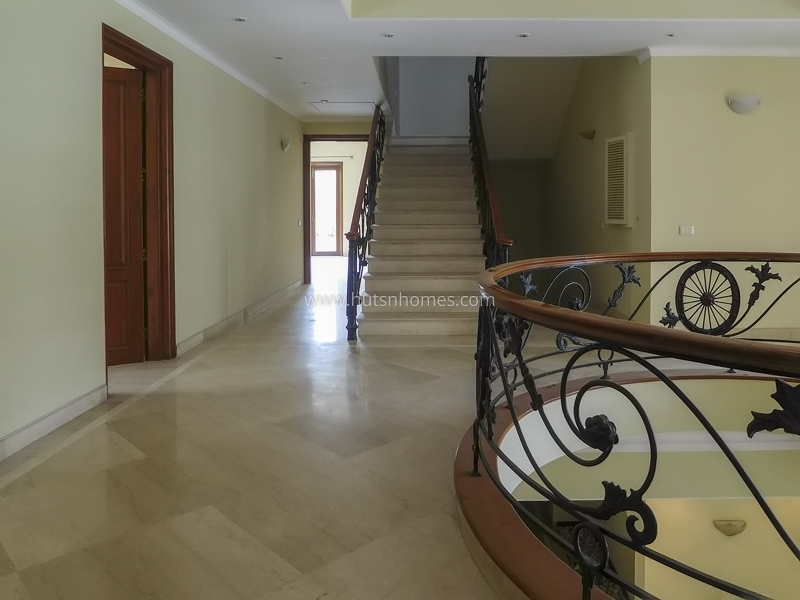 6 BHK Farm House For Sale in Westend Greens