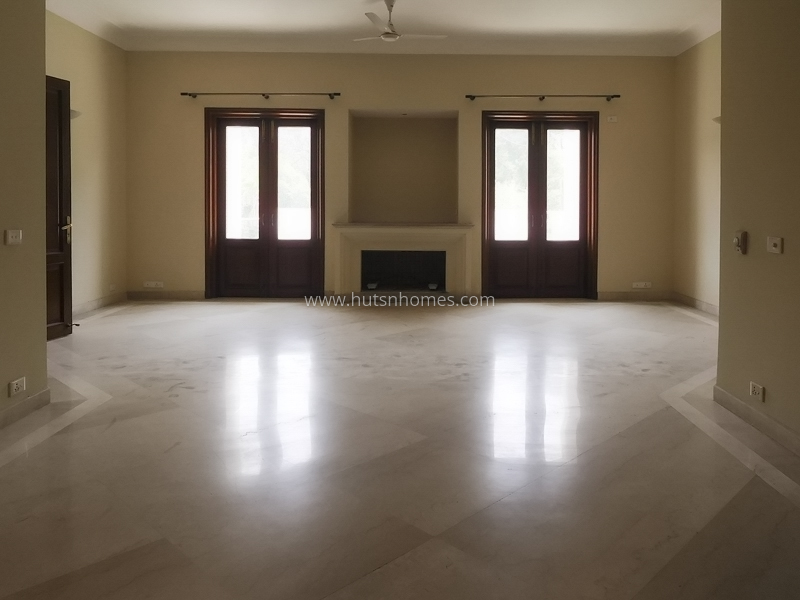 6 BHK Farm House For Sale in Westend Greens