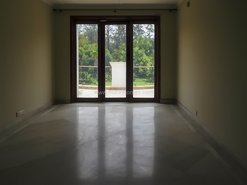 6 BHK Farm House For Sale in Westend Greens