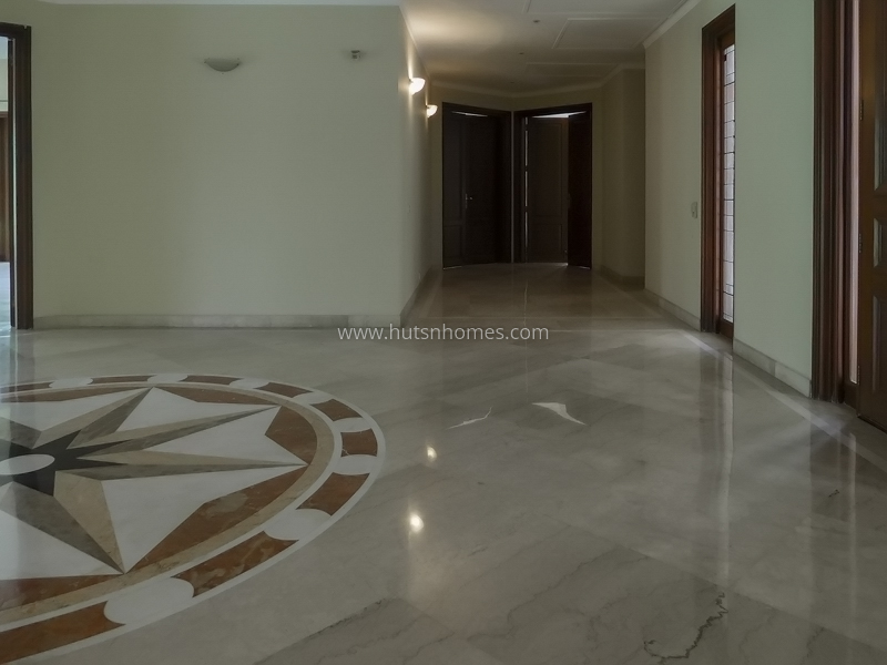6 BHK Farm House For Sale in Westend Greens